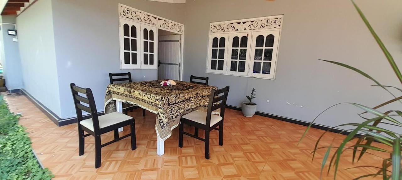 Tehan Homestay Zuid-Dikwella Kamer foto